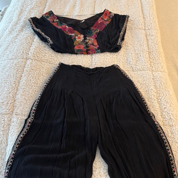 Free People Other - Free People Black Floral set Embroidery